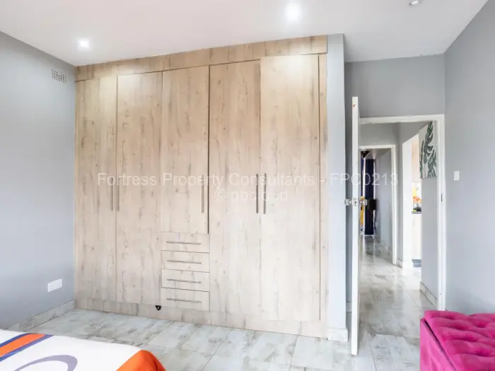 5 Bedroom House for Sale in Brookeview, Harare