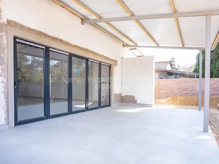 Townhouse/Complex/Cluster for Sale in Newlands, Harare