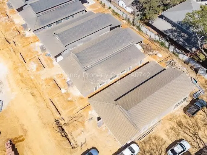Townhouse/Complex/Cluster for Sale in Newlands, Harare