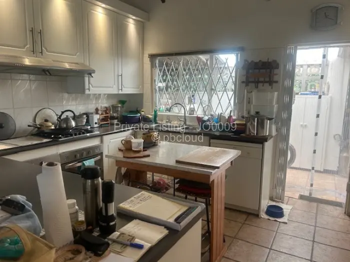 3 Bedroom House for Sale in Lake Chivero, Lake Chivero