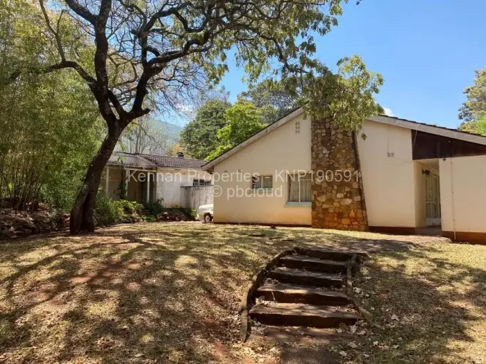 3 Bedroom House for Sale in Murambi, Mutare