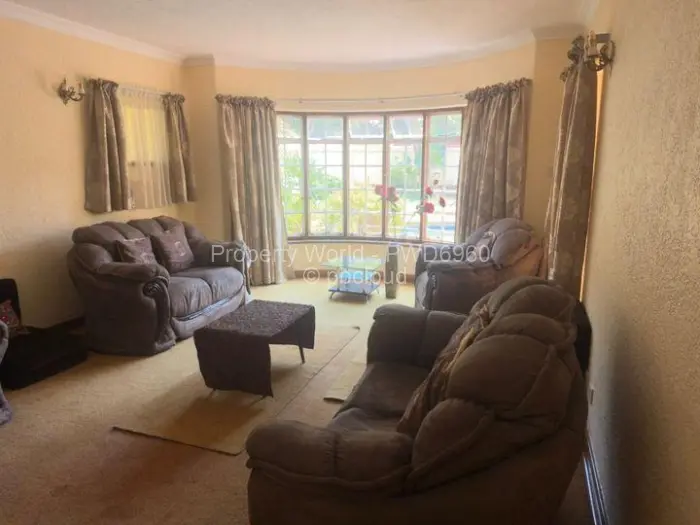 Townhouse/Complex/Cluster to Rent in Avondale
