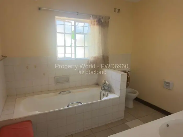 Townhouse/Complex/Cluster to Rent in Avondale