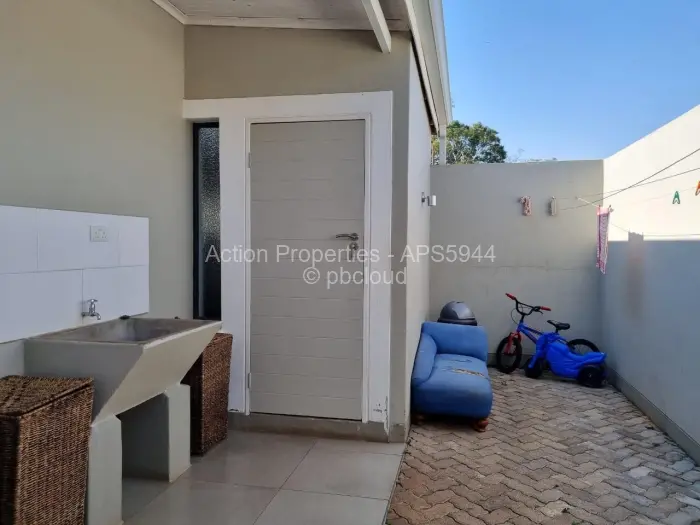 Townhouse/Complex/Cluster to Rent in Greendale