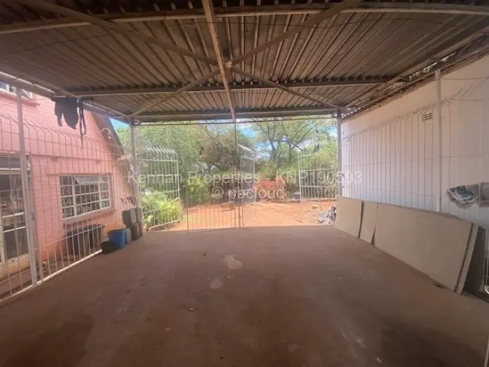 Commercial Property to Rent in Greendale North