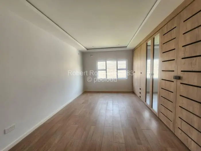 Townhouse/Complex/Cluster to Rent in Greendale North, Harare