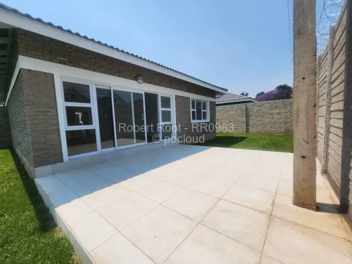 Townhouse/Complex/Cluster to Rent in Greendale North, Harare