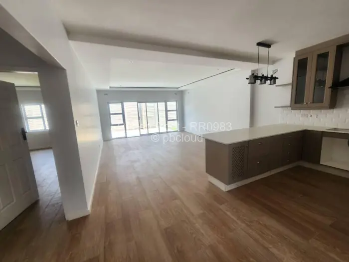 Townhouse/Complex/Cluster to Rent in Greendale North, Harare