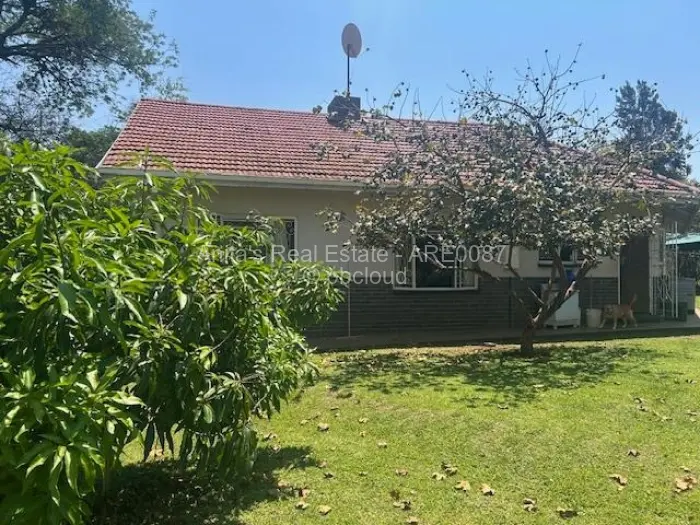 3 Bedroom House for Sale in Ilanda, Bulawayo