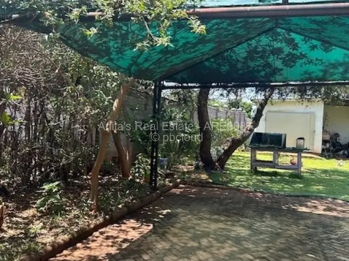 3 Bedroom House for Sale in Ilanda, Bulawayo