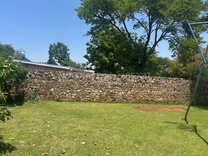3 Bedroom House for Sale in Ilanda, Bulawayo