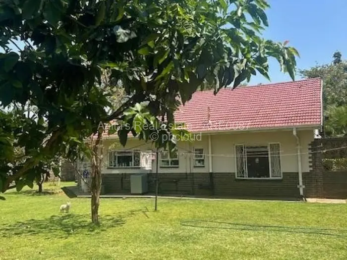 3 Bedroom House for Sale in Ilanda, Bulawayo
