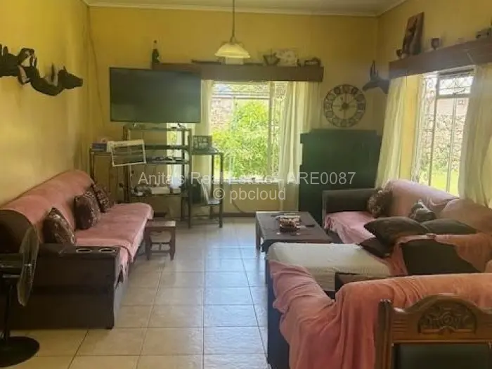 3 Bedroom House for Sale in Ilanda, Bulawayo