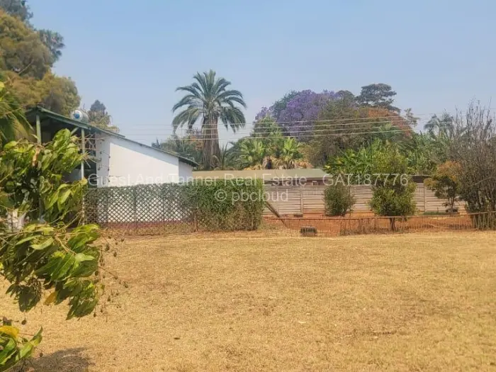 7 Bedroom House for Sale in Borrowdale, Harare