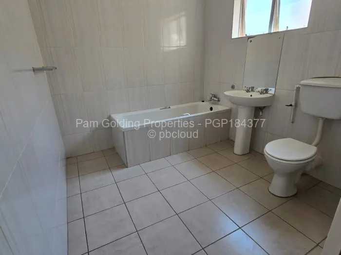 4 Bedroom House for Sale in Selbourne Park, Bulawayo