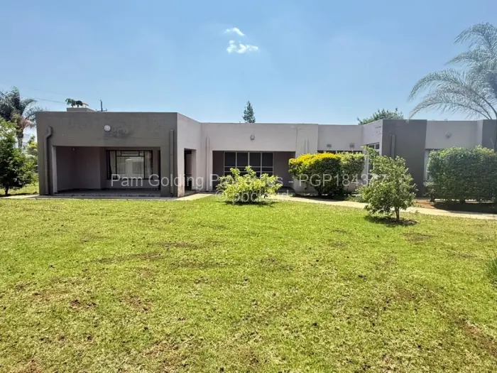 4 Bedroom House for Sale in Selbourne Park, Bulawayo