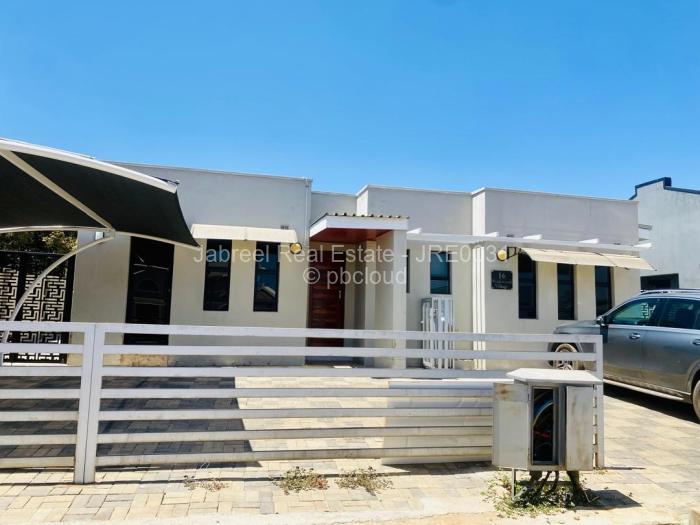 Townhouse/Cluster to Rent in Greendale, Harare