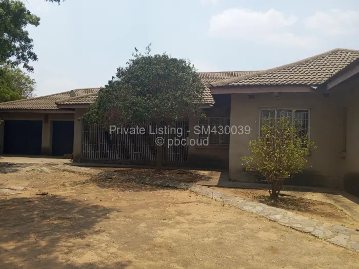 4 Bedroom House for Sale in Ruwa, Ruwa
