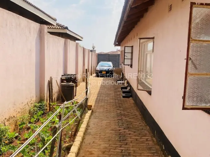 3 Bedroom House for Sale in Marimba Park, Harare