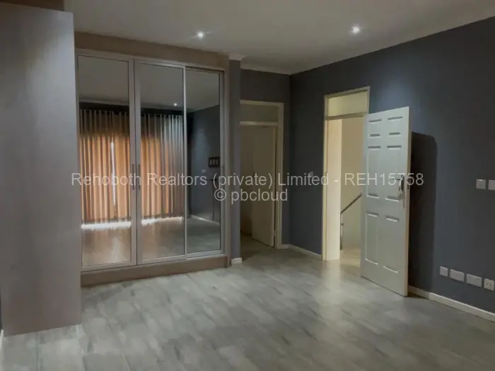 Flat/Apartment to Rent in Greencroft