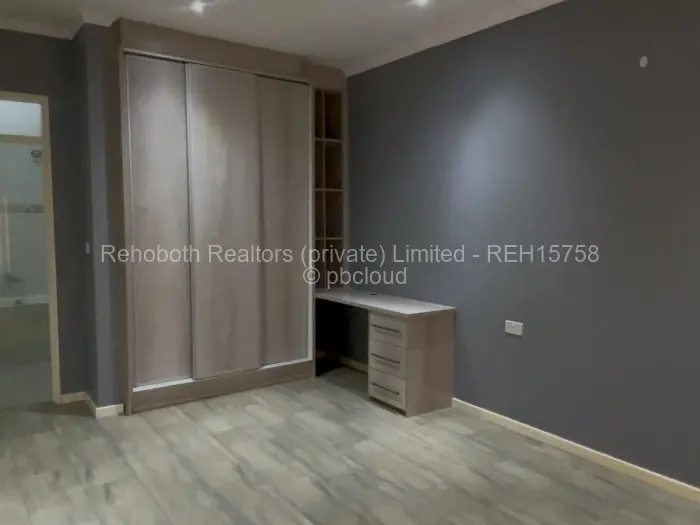 Flat/Apartment to Rent in Greencroft