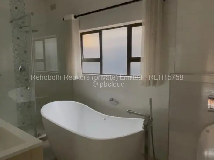 Flat/Apartment to Rent in Greencroft
