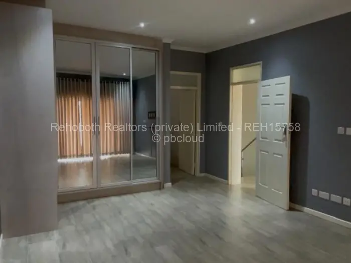 Flat/Apartment to Rent in Greencroft
