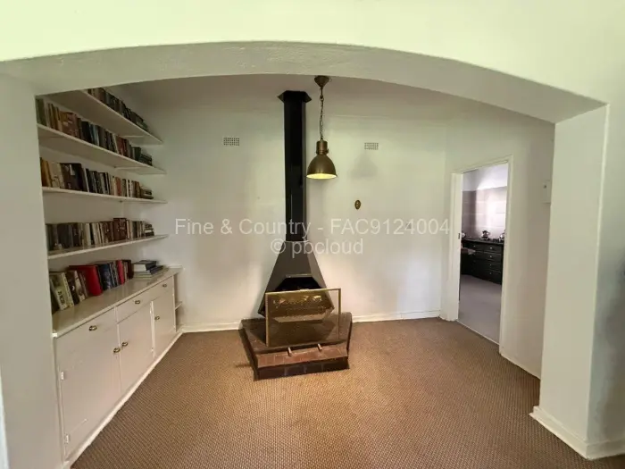 4 Bedroom House to Rent in Glen Lorne