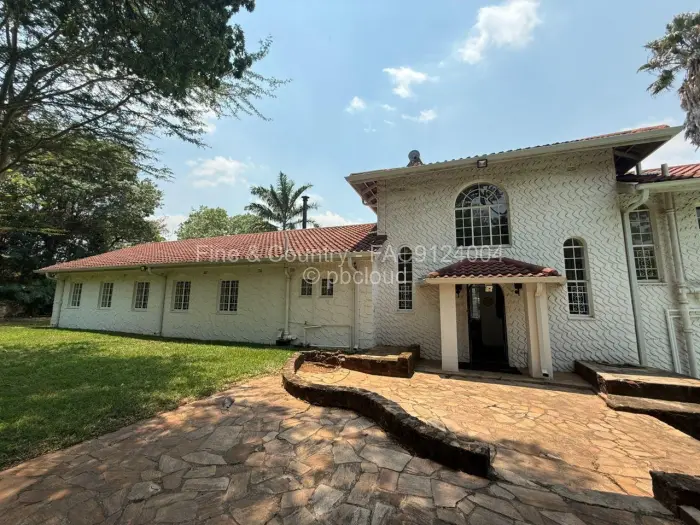 4 Bedroom House to Rent in Glen Lorne