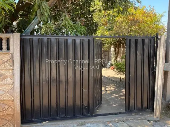 4 Bedroom House for Sale in Mabvuku, Harare