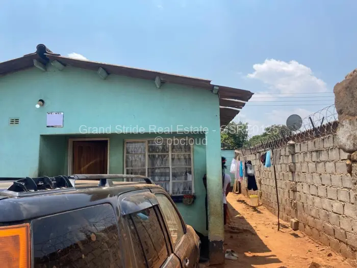 House for Sale in Glen View, Harare