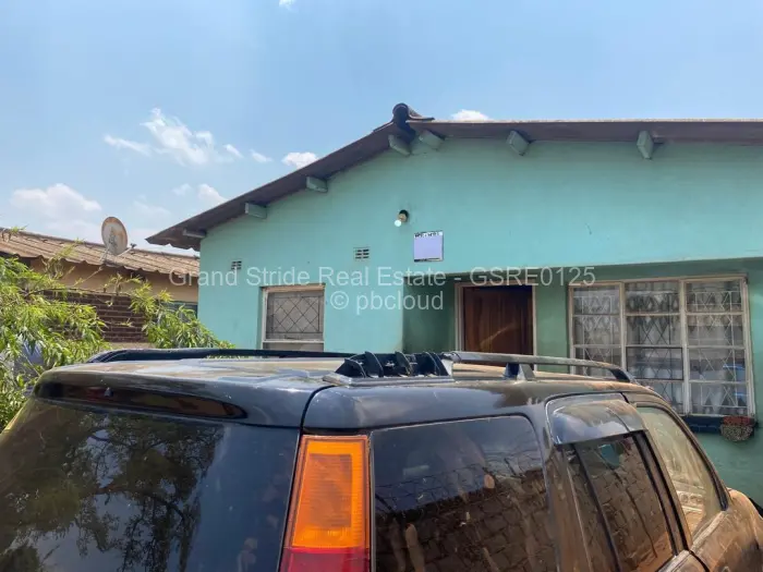 House for Sale in Glen View, Harare