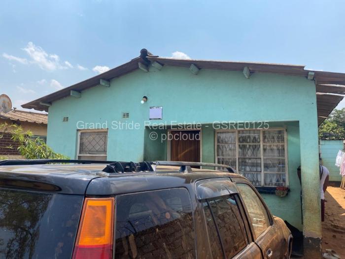 House for Sale in Glen View, Harare