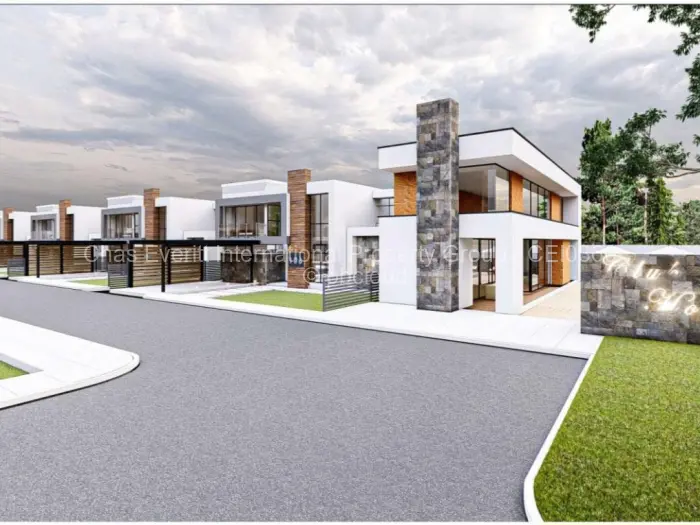 Townhouse/Complex/Cluster for Sale in Helensvale, Harare