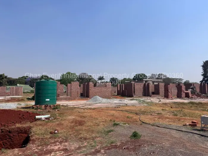 Townhouse/Complex/Cluster for Sale in Helensvale, Harare