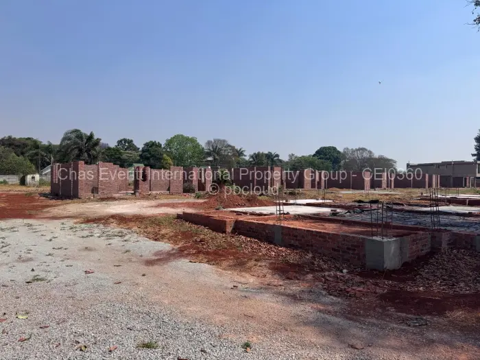Townhouse/Complex/Cluster for Sale in Helensvale, Harare