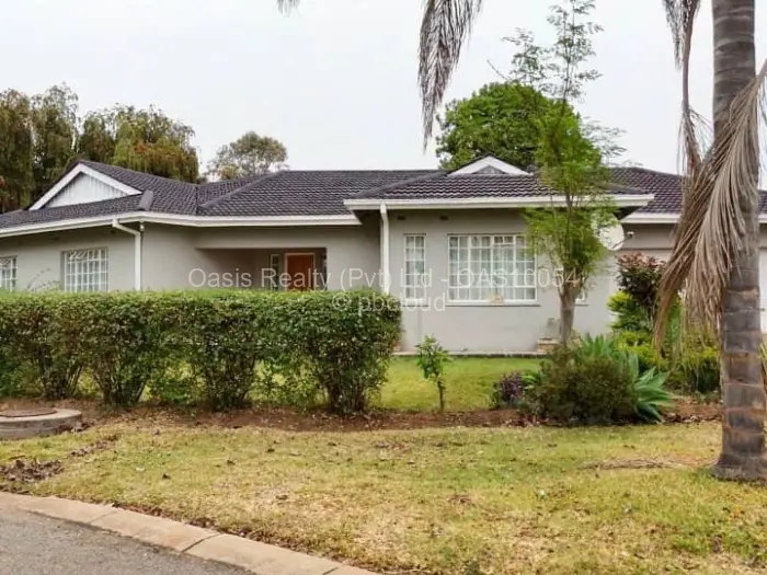 4 Bedroom House to Rent in Borrowdale Brooke