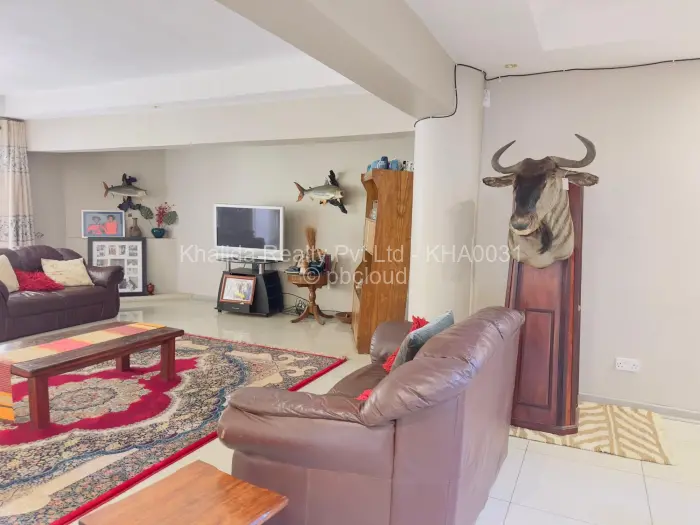 5 Bedroom House for Sale in Chisipite, Harare