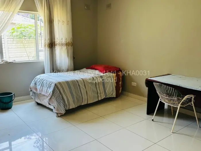 5 Bedroom House for Sale in Chisipite, Harare