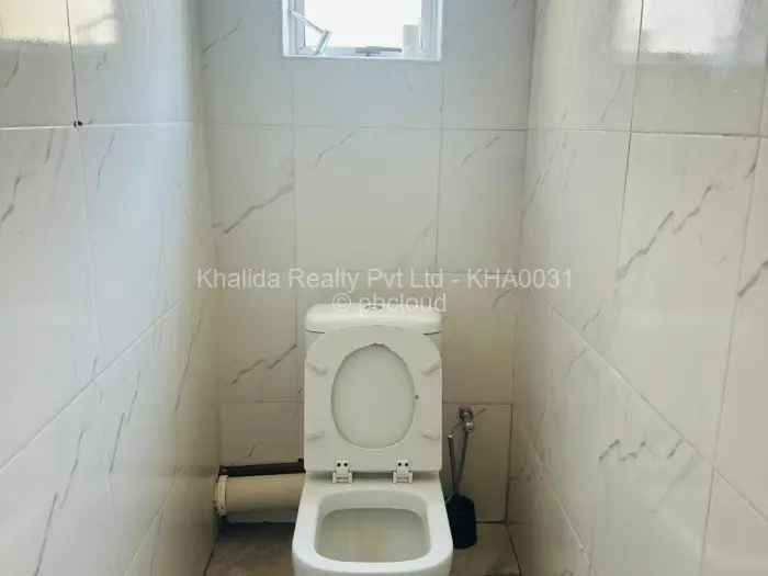 5 Bedroom House for Sale in Chisipite, Harare