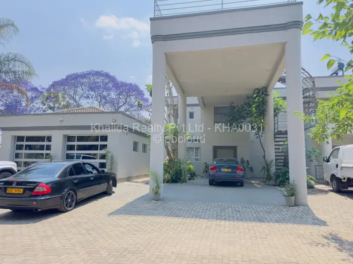 5 Bedroom House for Sale in Chisipite, Harare