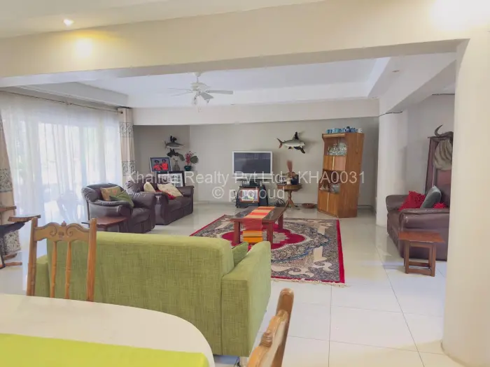 5 Bedroom House for Sale in Chisipite, Harare