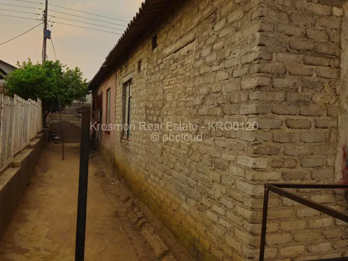 4 Bedroom House for Sale in Cherutombo, Marondera