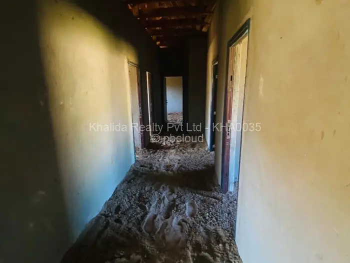 Warehouse/Industrial for Sale in Chitungwiza, Chitungwiza