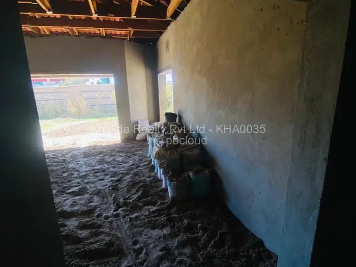 Warehouse/Industrial for Sale in Chitungwiza, Chitungwiza