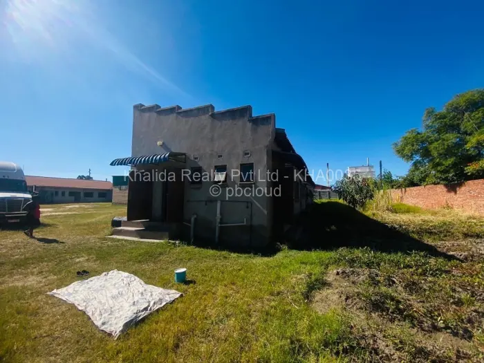 Warehouse/Industrial for Sale in Chitungwiza, Chitungwiza