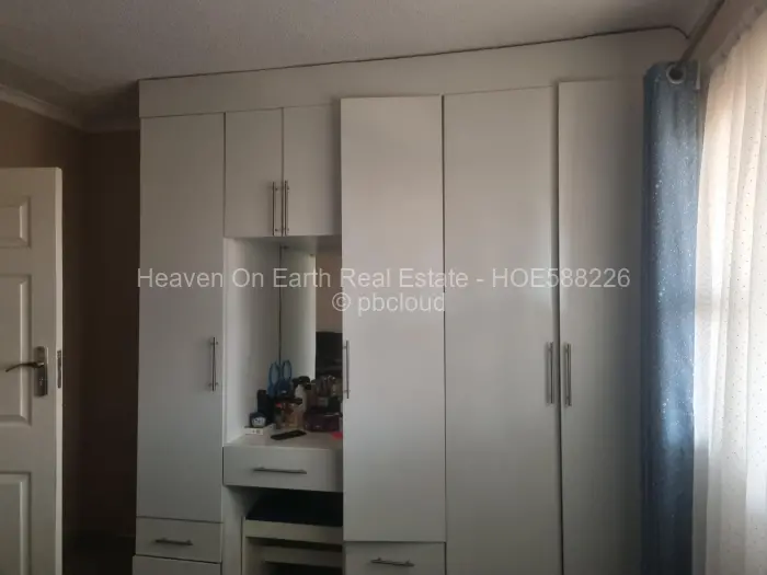 5 Bedroom House for Sale in Brookeview, Harare