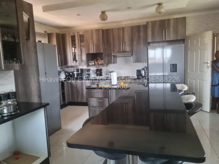 5 Bedroom House for Sale in Brookeview, Harare