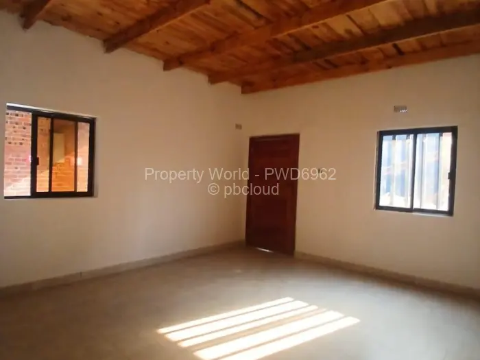 Warehouse/Industrial to Rent in Sunway City, Harare