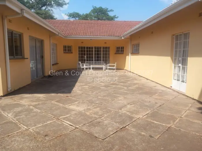 4 Bedroom House to Rent in Mount Pleasant